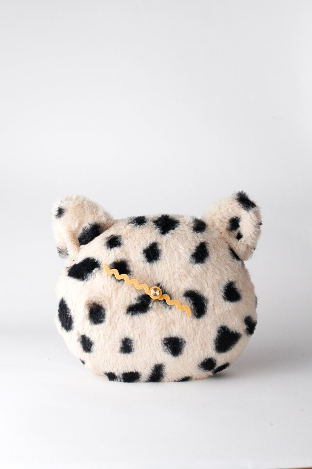 Plushie Bubble Tea Cat Clock