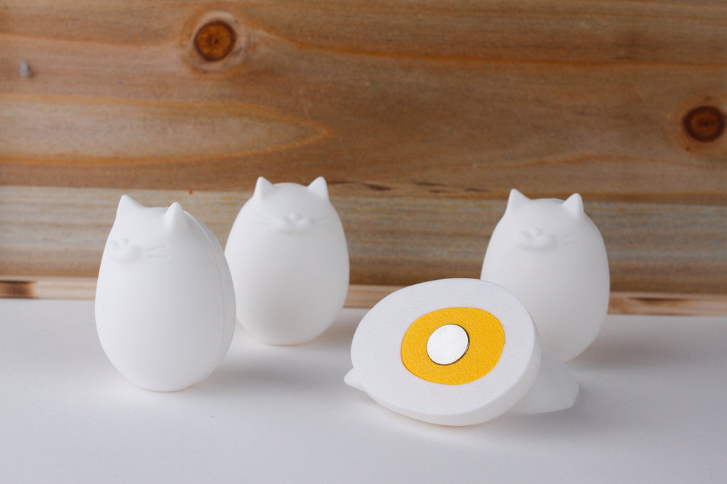 Egg Magnet Photo Holder